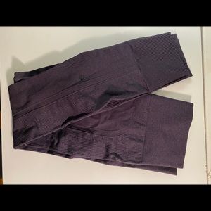 Women’s Lululemon seamless leggings